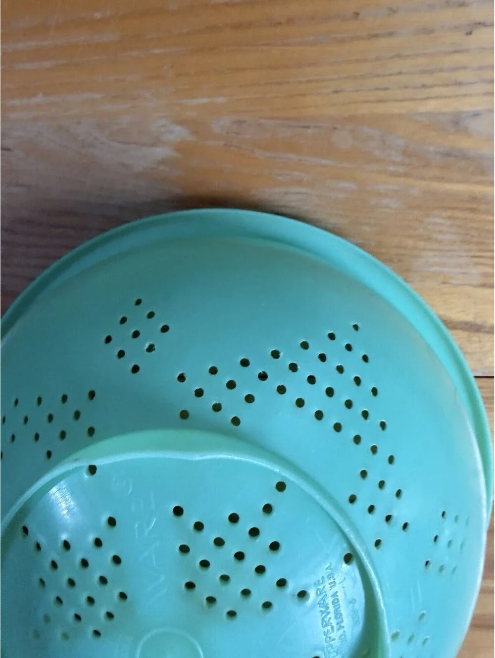 Tupperware Green 10